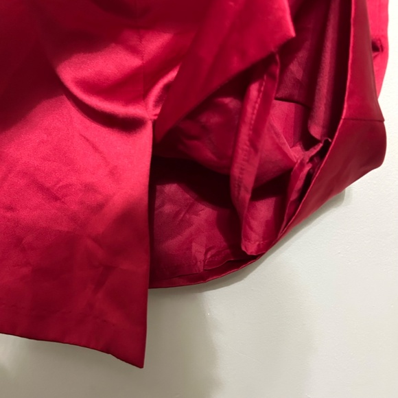 David's Bridal Red Pencil Skirt 10 Silky Satin Christmas Office Holiday Party - Picture 8 of 10
